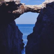 Arco Azzurro, un mondo di Baci